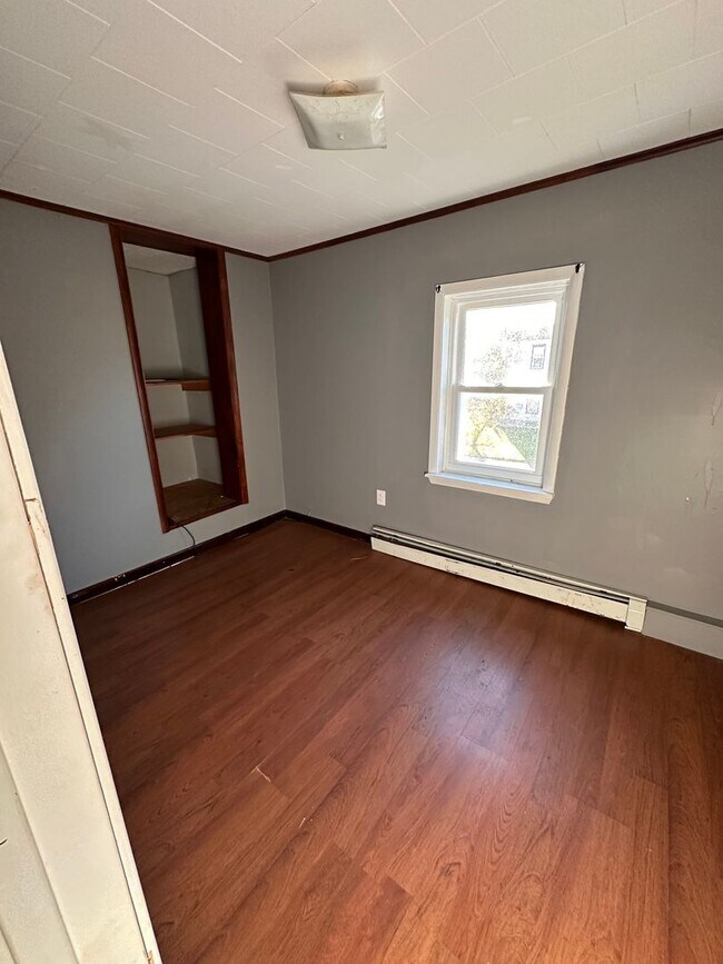 Building Photo - 316 Worth St