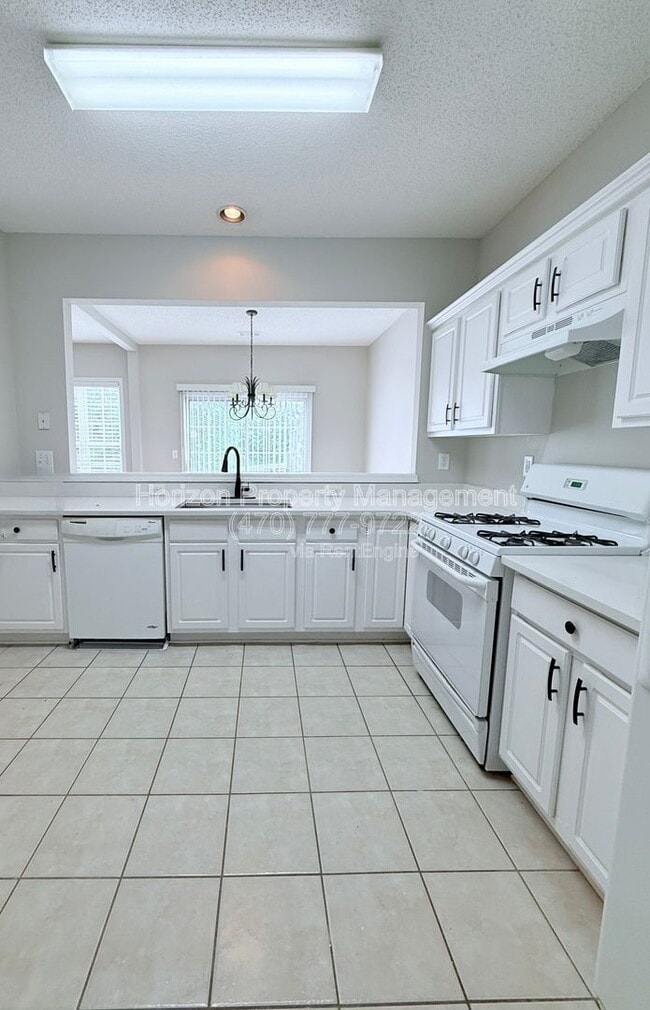 Building Photo - 2425 Elkhorn Ter