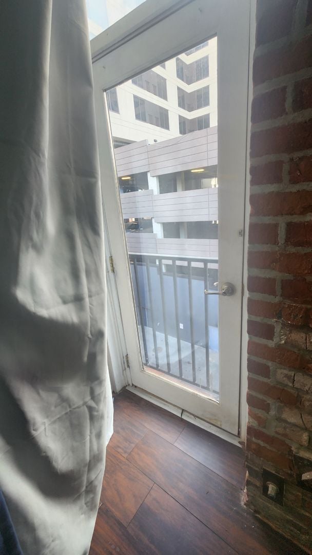 Building Photo - MOVE IN SPECIAL - $200 OFF EACH MONTH FOR 6 MONTHS*** (12 month lease required)