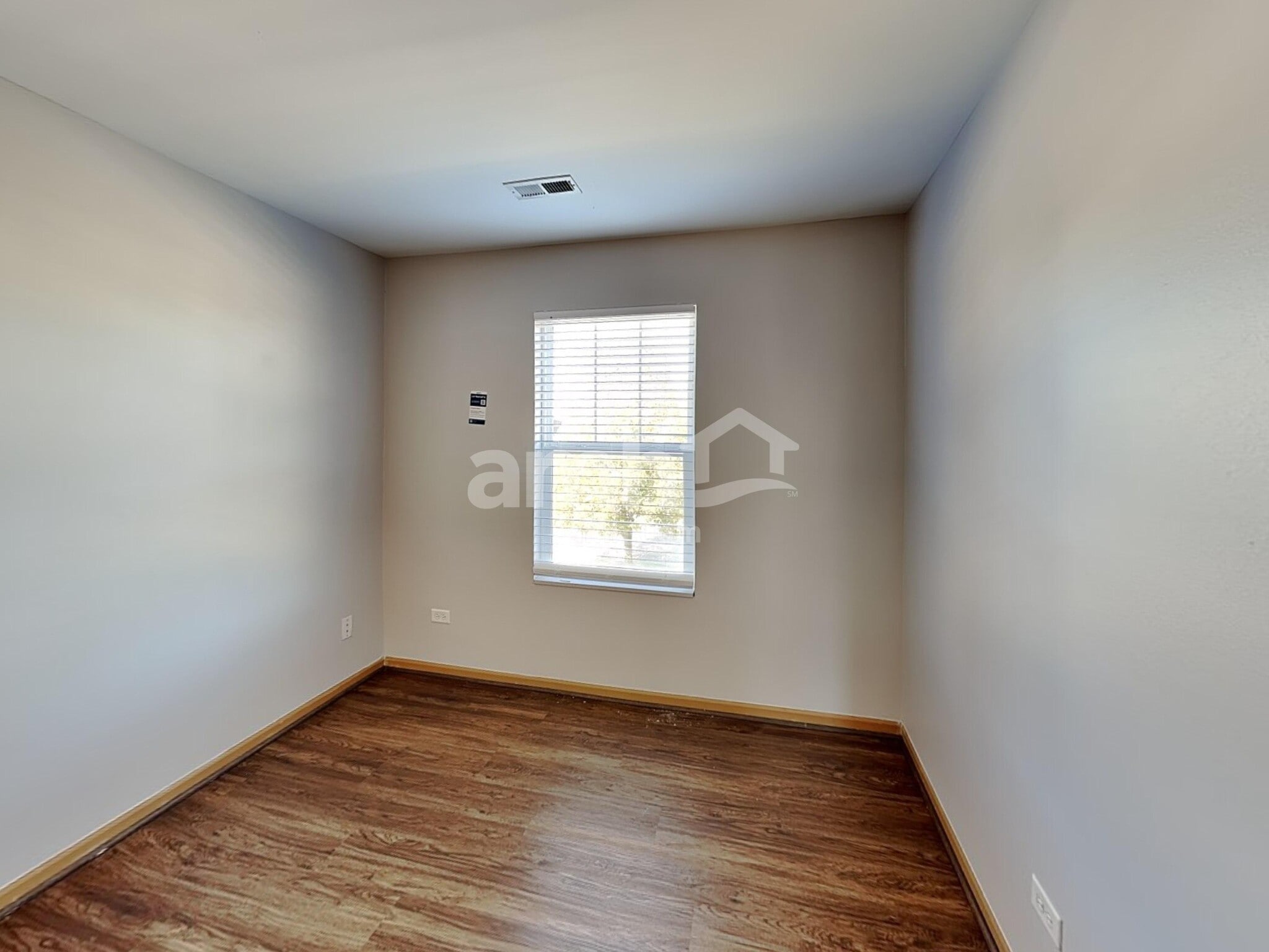 Building Photo - 1012 Mission Blvd