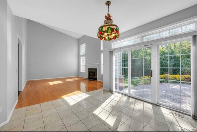 Building Photo - 203 Falling Brook Dr
