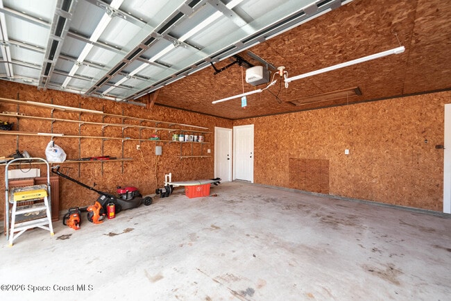 Building Photo - 790 Palm Dr