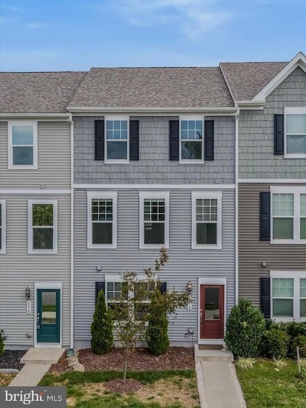 Building Photo - 179 Presidents Pointe Ave