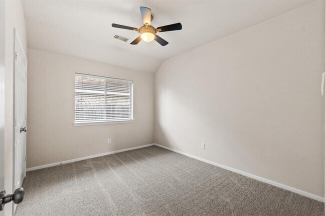Building Photo - 3603 Heritage Colony Dr