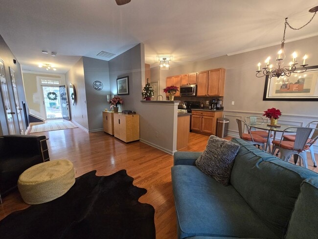 Building Photo - Beautiful Apex Townhome with Greenway Access & Community Amenities