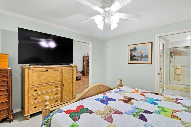 Building Photo - 830 Lake Orchid Cir