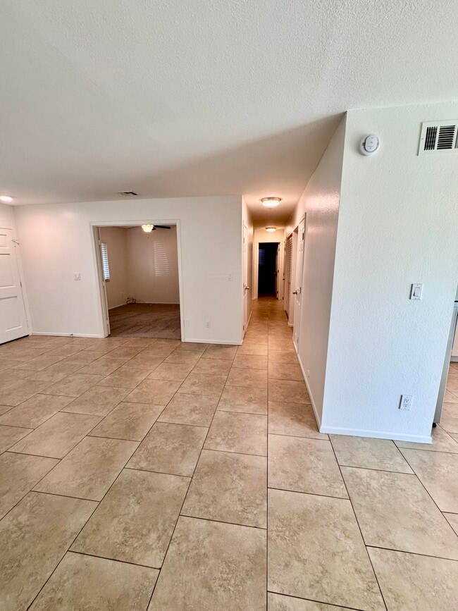 Building Photo - 75245 Vista Corona