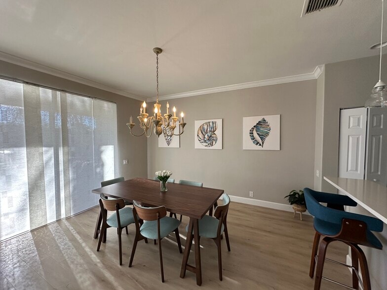 Building Photo - 8899 Bristol Bnd