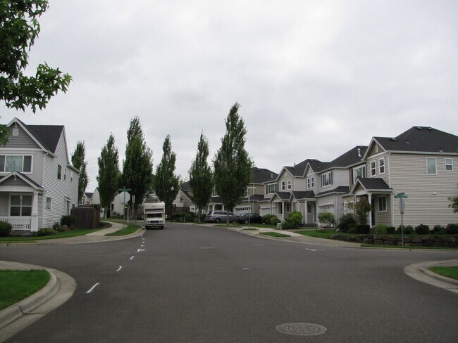 Building Photo - 16811 NW Greyhawk Dr