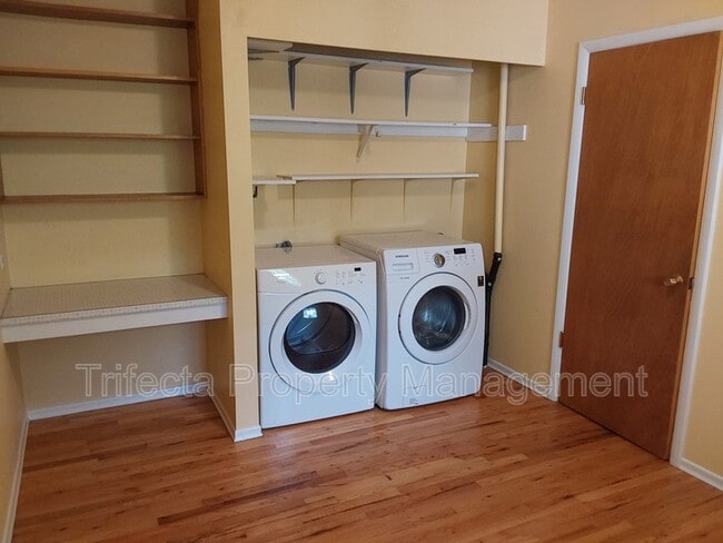 Building Photo - 1309 City Park Ave