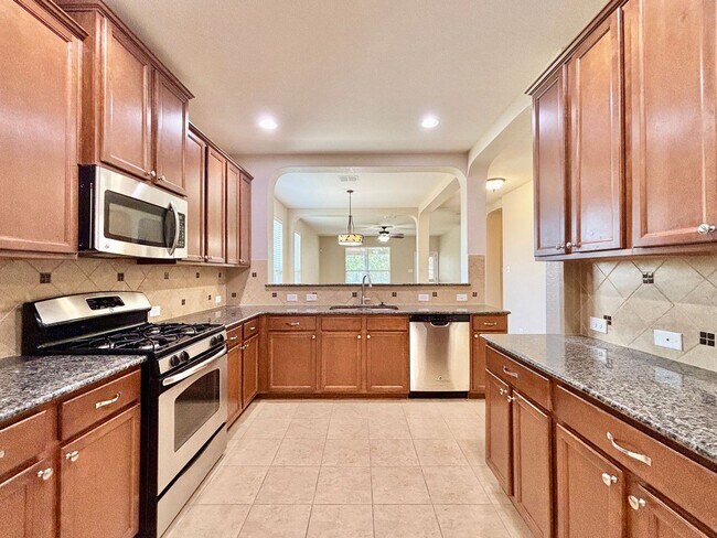 Building Photo - Welcome to this Big & Beautiful! 5 bed/3.5...
