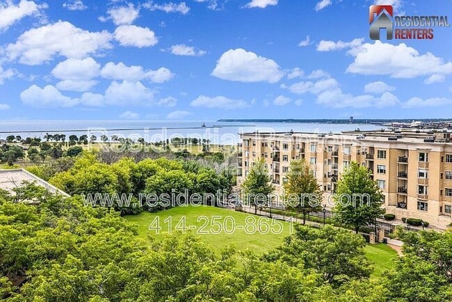 Building Photo - 1707 N Prospect Ave