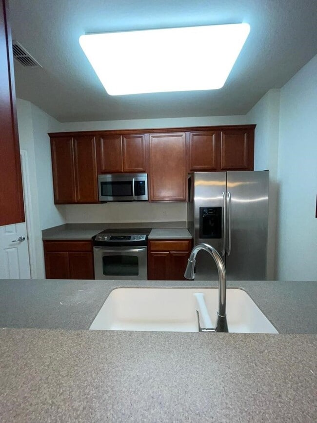 Building Photo - 3338 Robert Trent Jones Dr