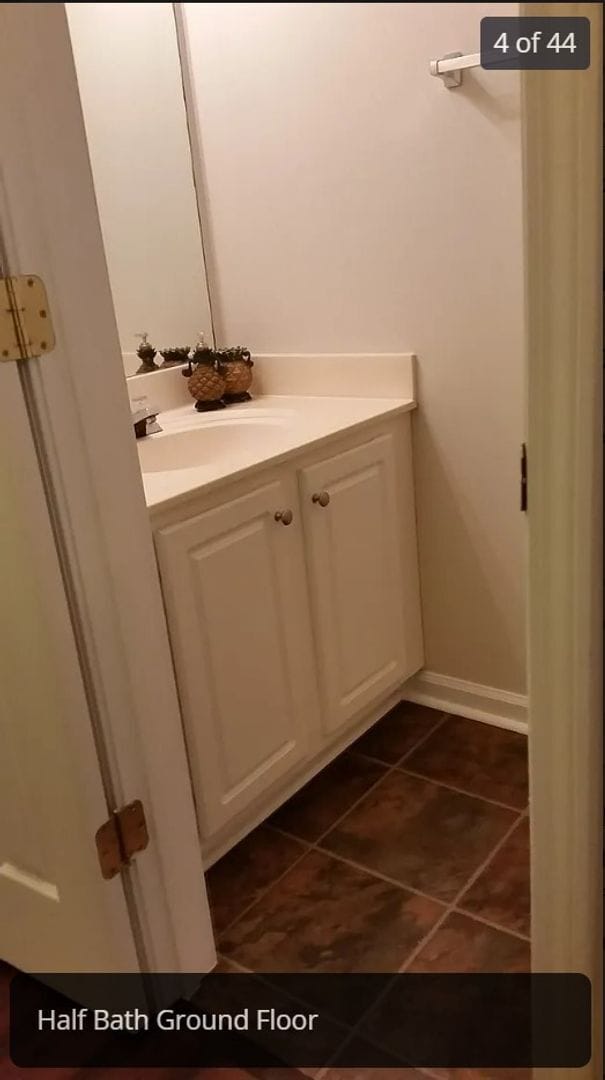 Building Photo - Spectacular Lake View Townhome in Alpharetta – 3 Bedrooms + Office | Available July 1, 2026