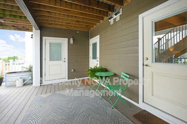 Building Photo - 3821 14th St NW