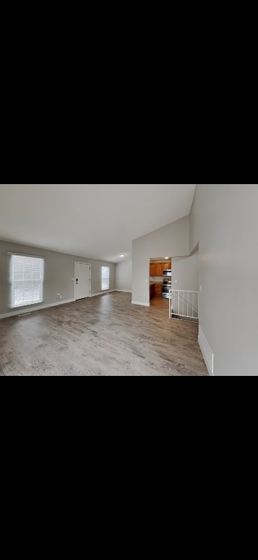 Building Photo - 724 W James St