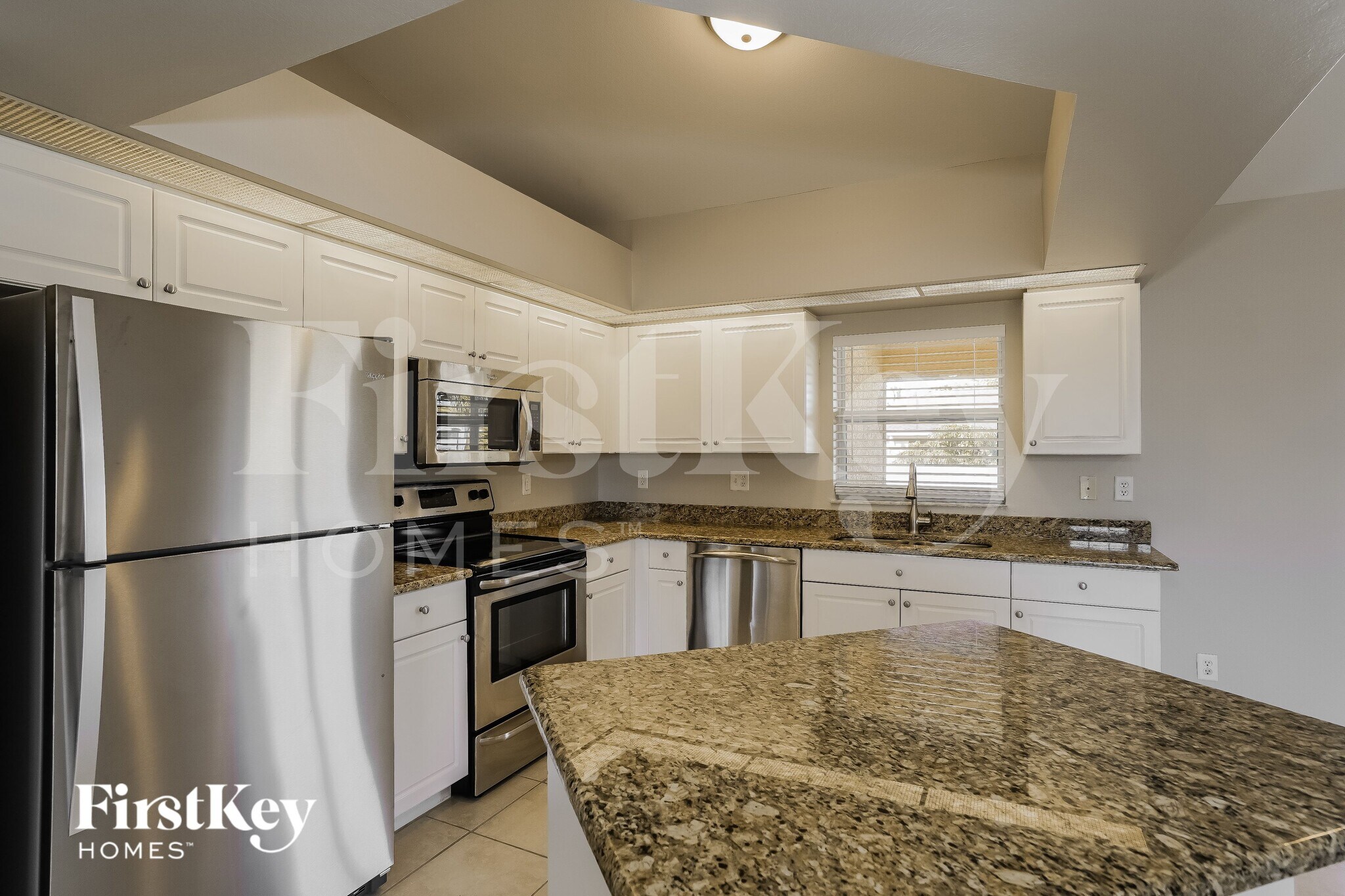 Building Photo - 1842 NW 5th Pl