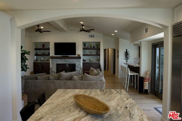 Building Photo - 4400 Encinal Canyon Rd