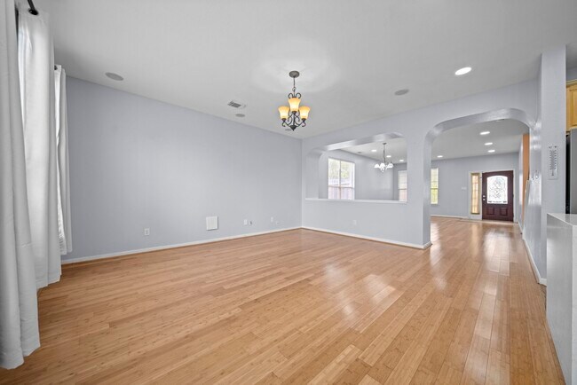 Building Photo - 6323 Channelbrook Ln