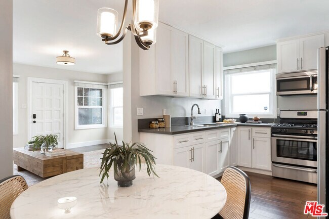 Kitchen - 4520 W 11th Pl