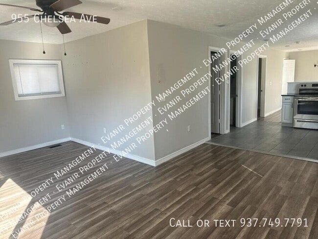 Building Photo - 955 Chelsea Ave