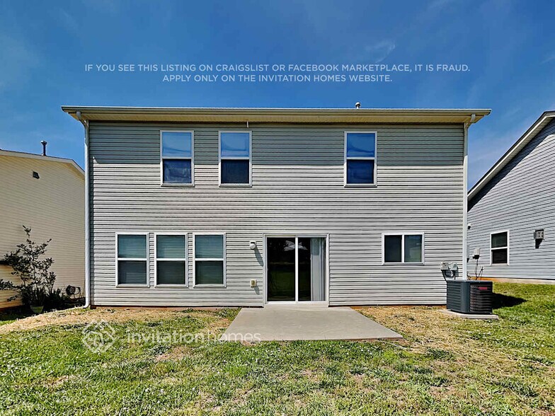 Building Photo - 49 Norwich Dr