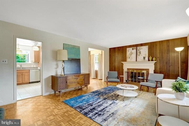 Building Photo - 4902 Ravensworth Rd