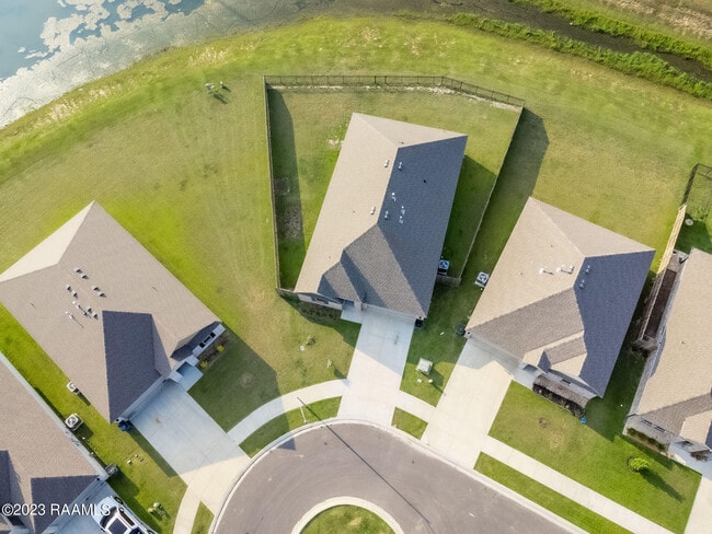 Building Photo - 101 Eagle Lk Dr