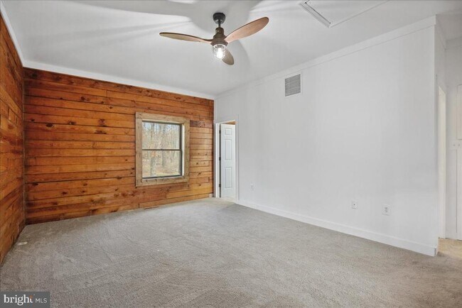 Building Photo - 2200 Blanchard Pl