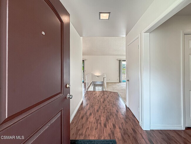 Building Photo - 576 Calle De Las Ovejas