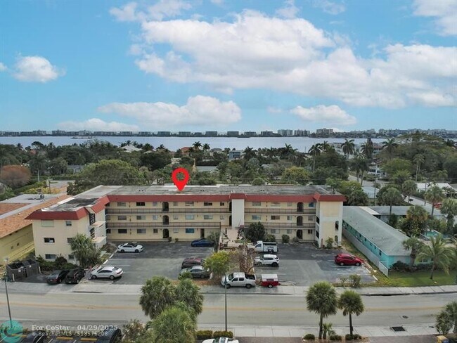 Building Photo - 1410 S Federal Hwy