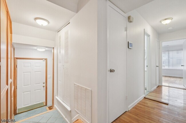 Building Photo - 2902 Jesse Way