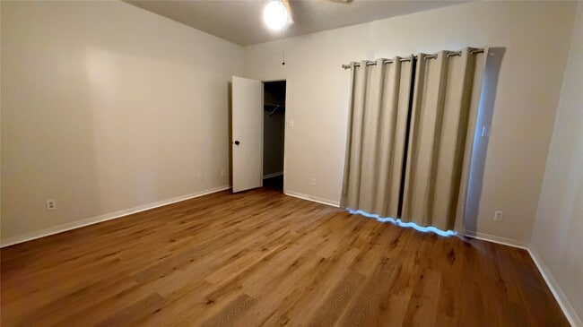 Building Photo - 6500 Harbor Town Dr