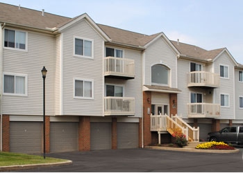 Building Photo - The Residences at Brookledge Commons