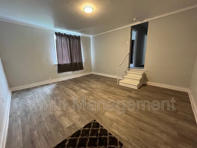 Building Photo - 3302 Greenfield Rd