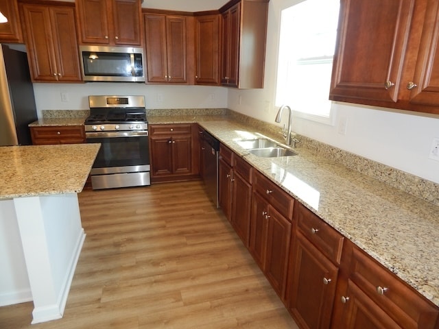 Building Photo - 784 Rocky Ridge Cir