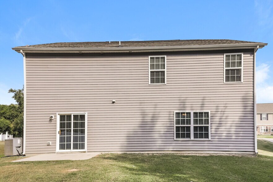 Building Photo - 8007 Spiderlily Ct