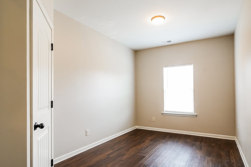 Building Photo - 376 Ivy Chase Loop