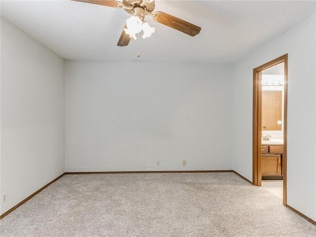 Building Photo - 1220 Sequoyah St