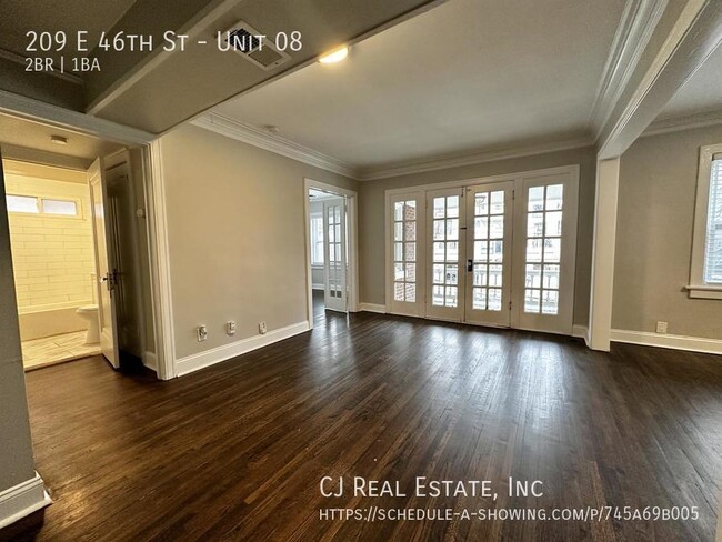 Building Photo - 209 E 46th St