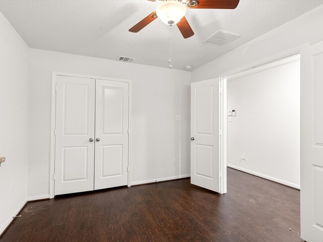 Building Photo - 23827 Pennington Hills Dr