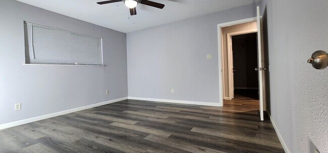 Building Photo - 23431 Dew Wood Ln