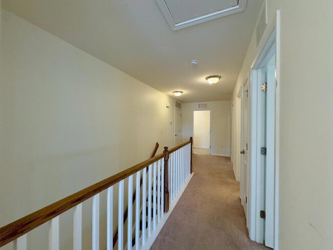 Building Photo - 1200 Governess Ln