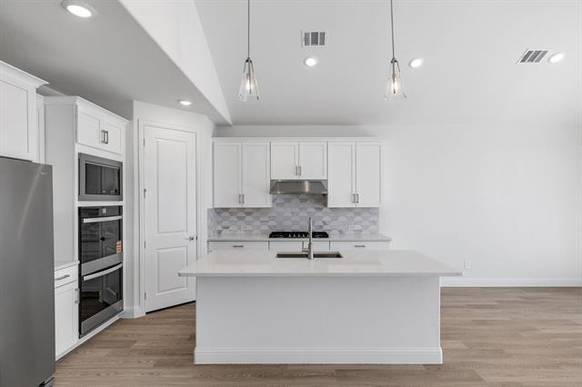 Building Photo - 2408 Acadia Dr