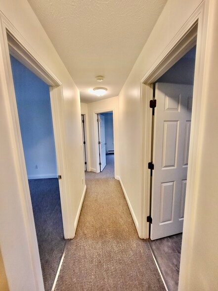 Building Photo - 18 Melvin Ave