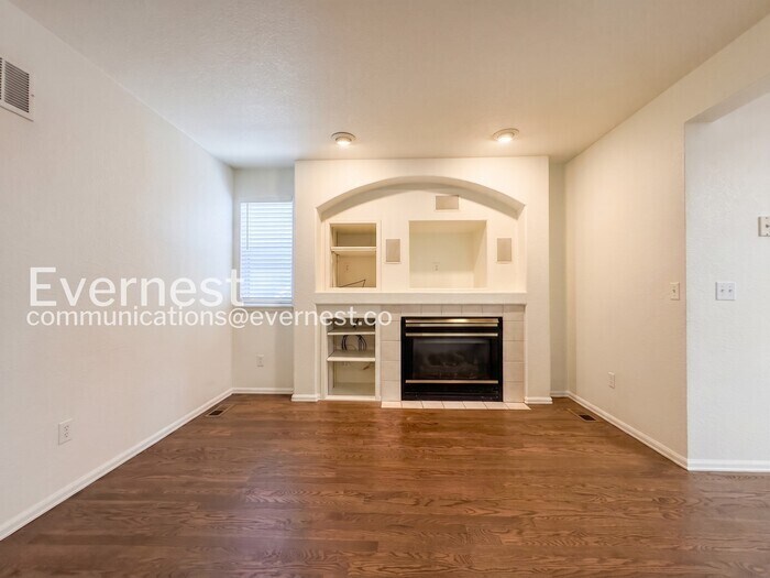 Building Photo - 10545 Ashwood Ct