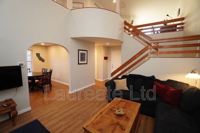 Building Photo - 9163 Cactus Ct