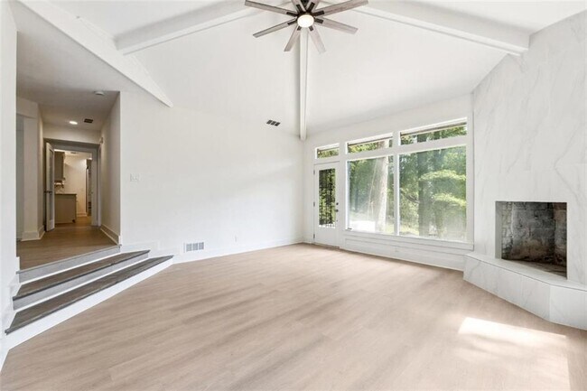 Building Photo - 1568 Niskey Lake Trail SW