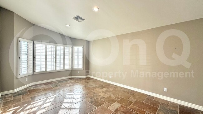 Building Photo - 2744 E Bighorn Ave