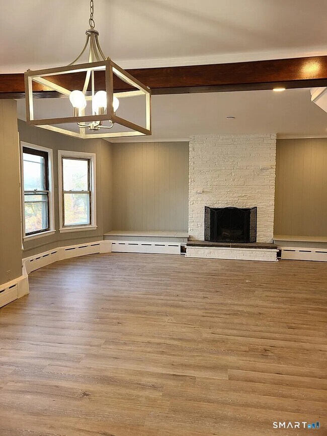 Building Photo - 1515 Park Ave